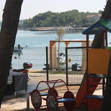 Sea Breeze Holiday *